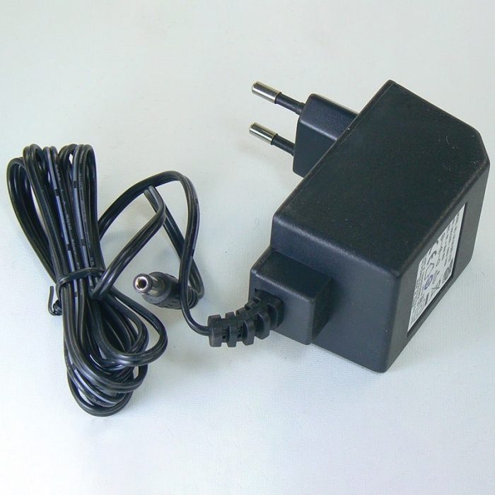 PIE AC Adaptor 220/230 V, 50 Hz # PIE-020-0100