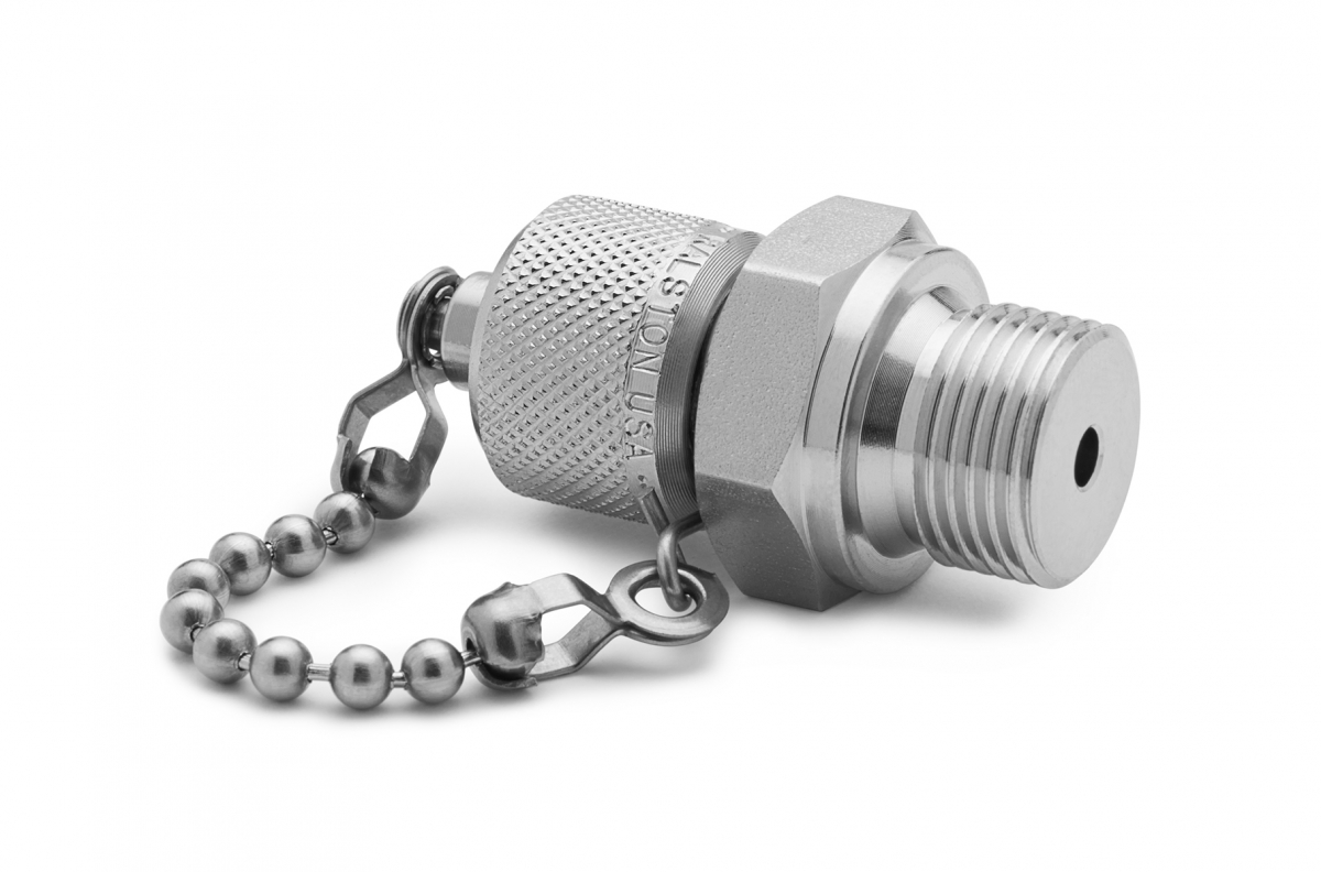 Ralston G 3/8" Male BSPP (ISO 228/1) x Male Quick-Test, No Check-Valve, with Cap and Chain, S.S. # XTFT-3MS0-RS